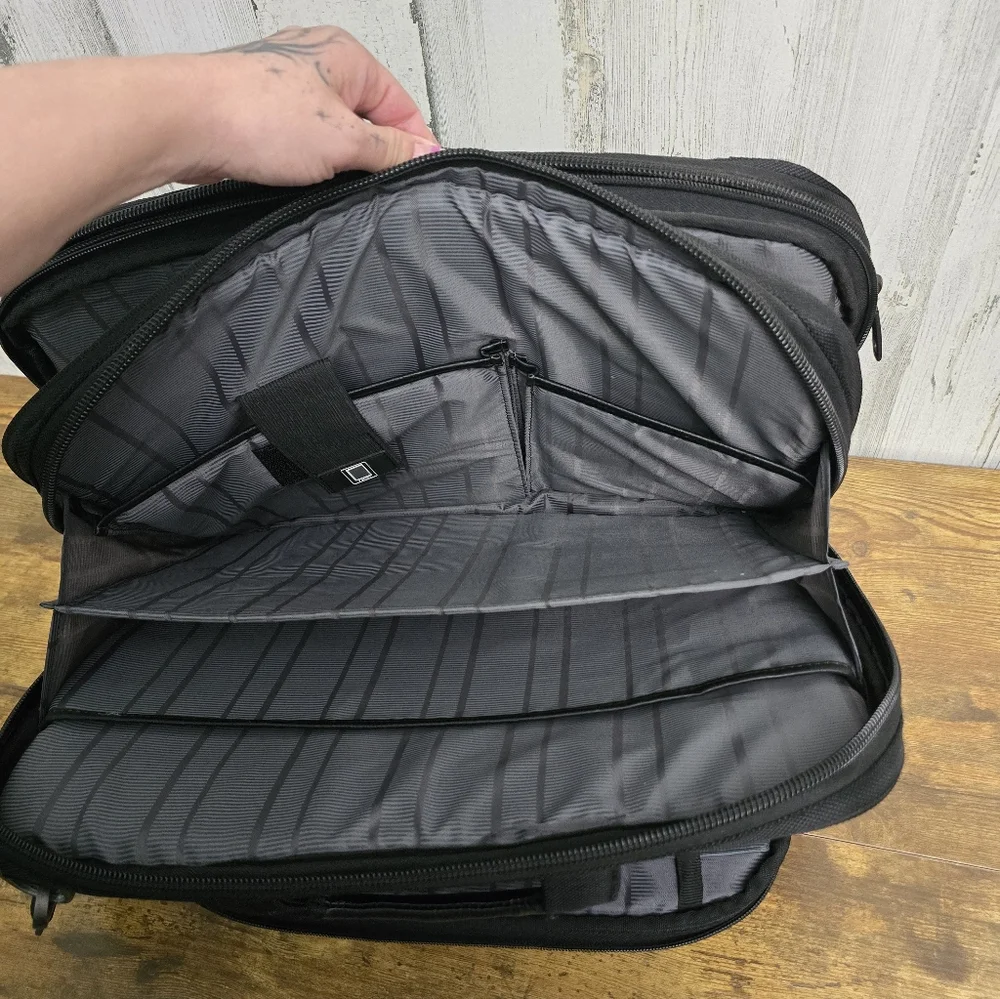 Kenneth Cole Reaction Black Laptop Bag